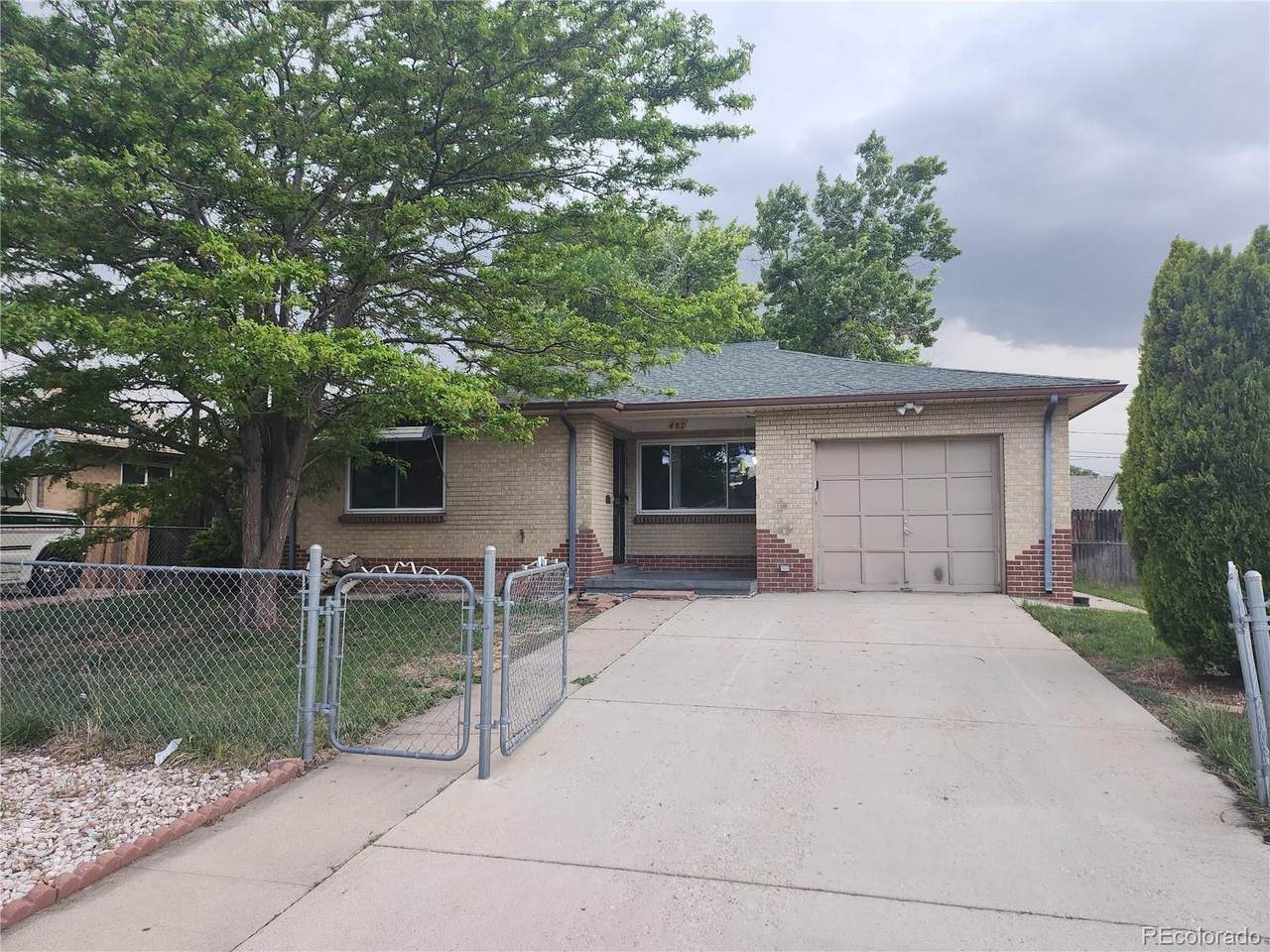 487 Yates Street - Photo 1