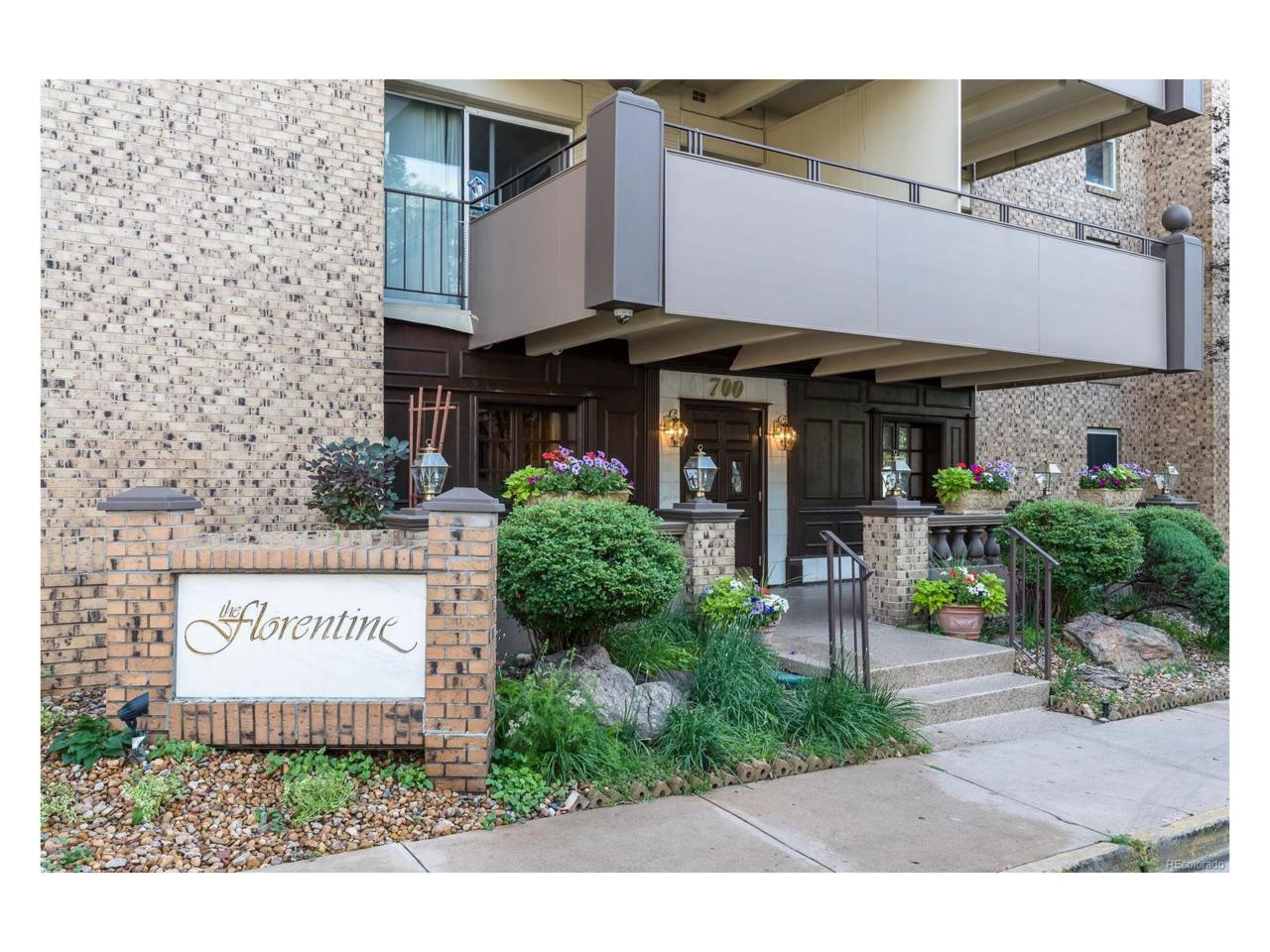 700 Washington Street - Photo 1
