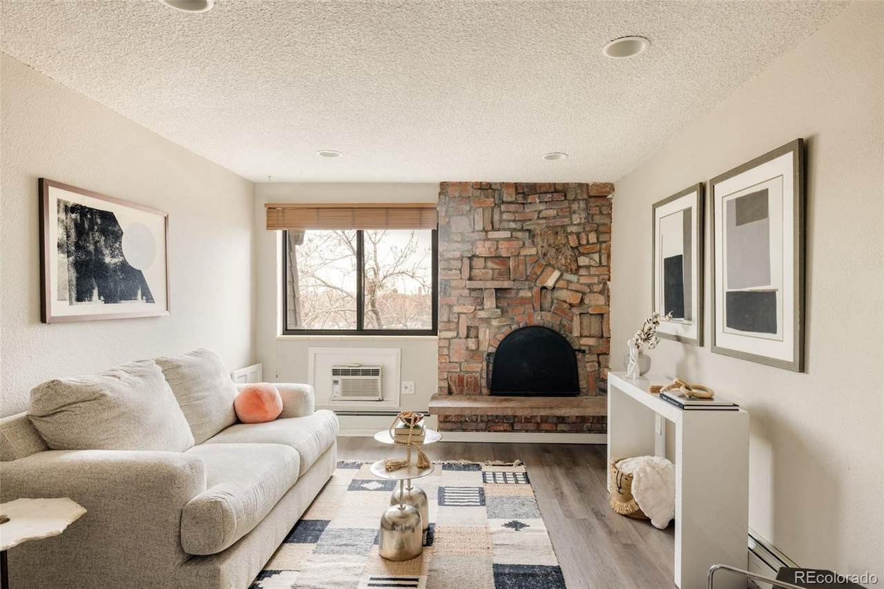 1008 Corona Street - Photo 1