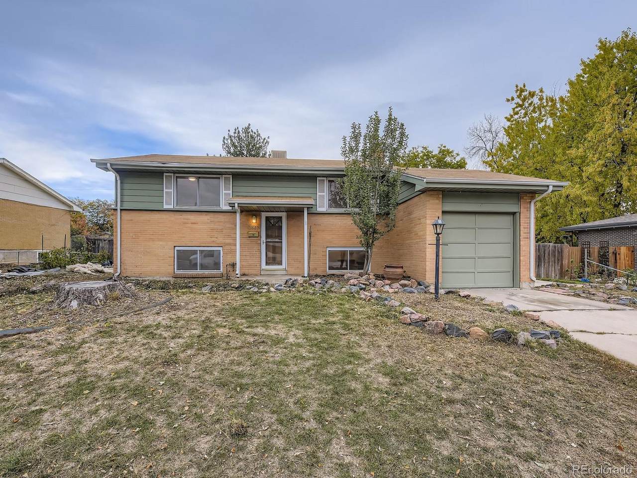 2862 Ivan Way - Photo 1