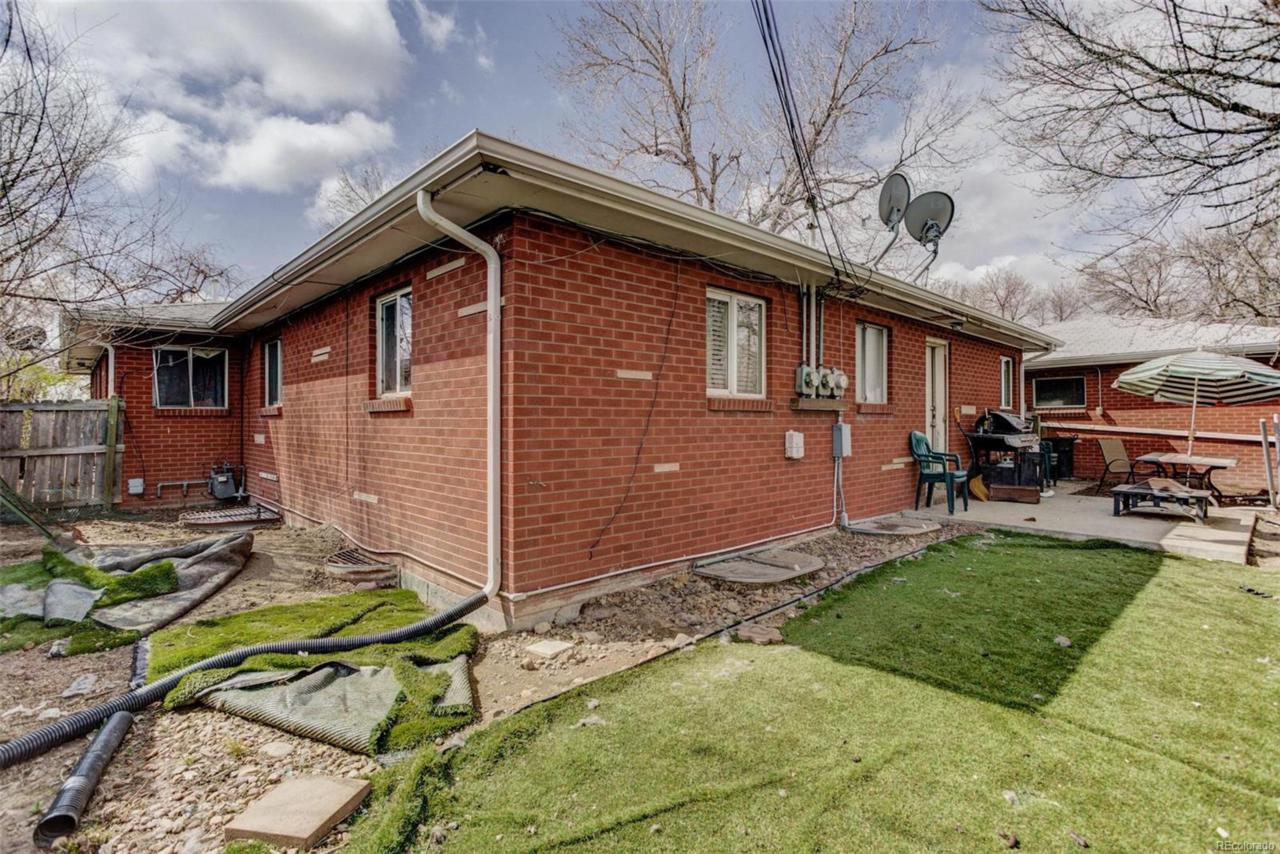 8735 54th Place - Photo 1