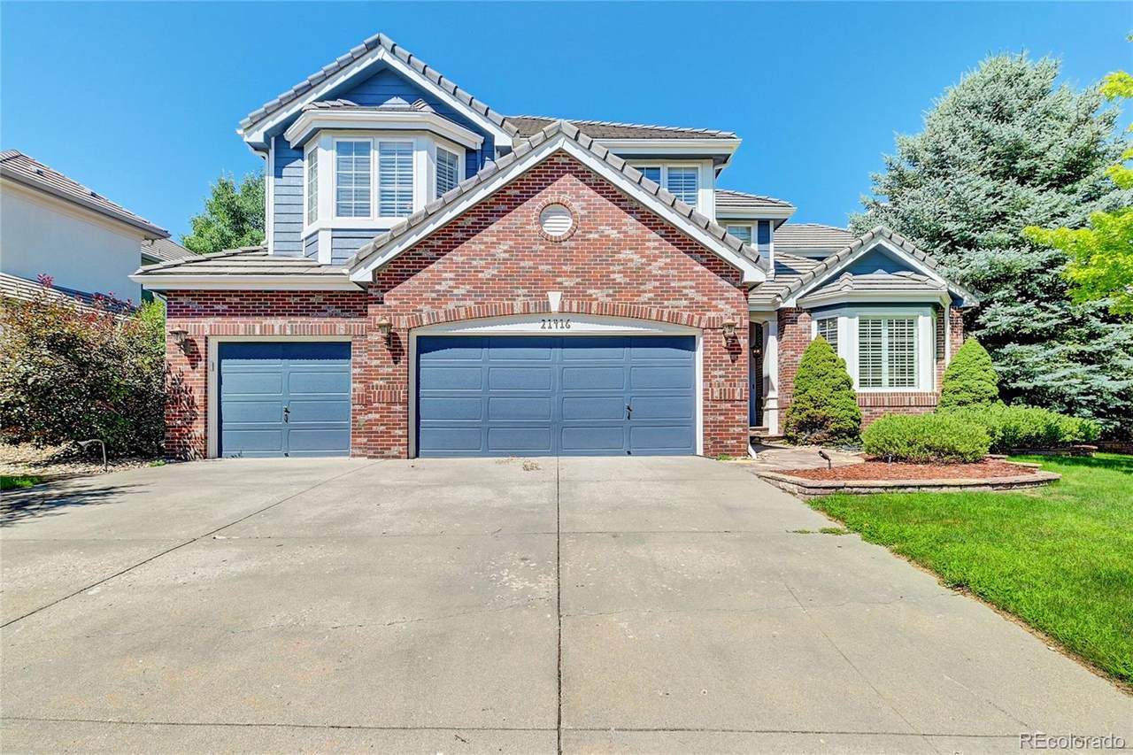 21416 Ottawa Circle - Photo 1