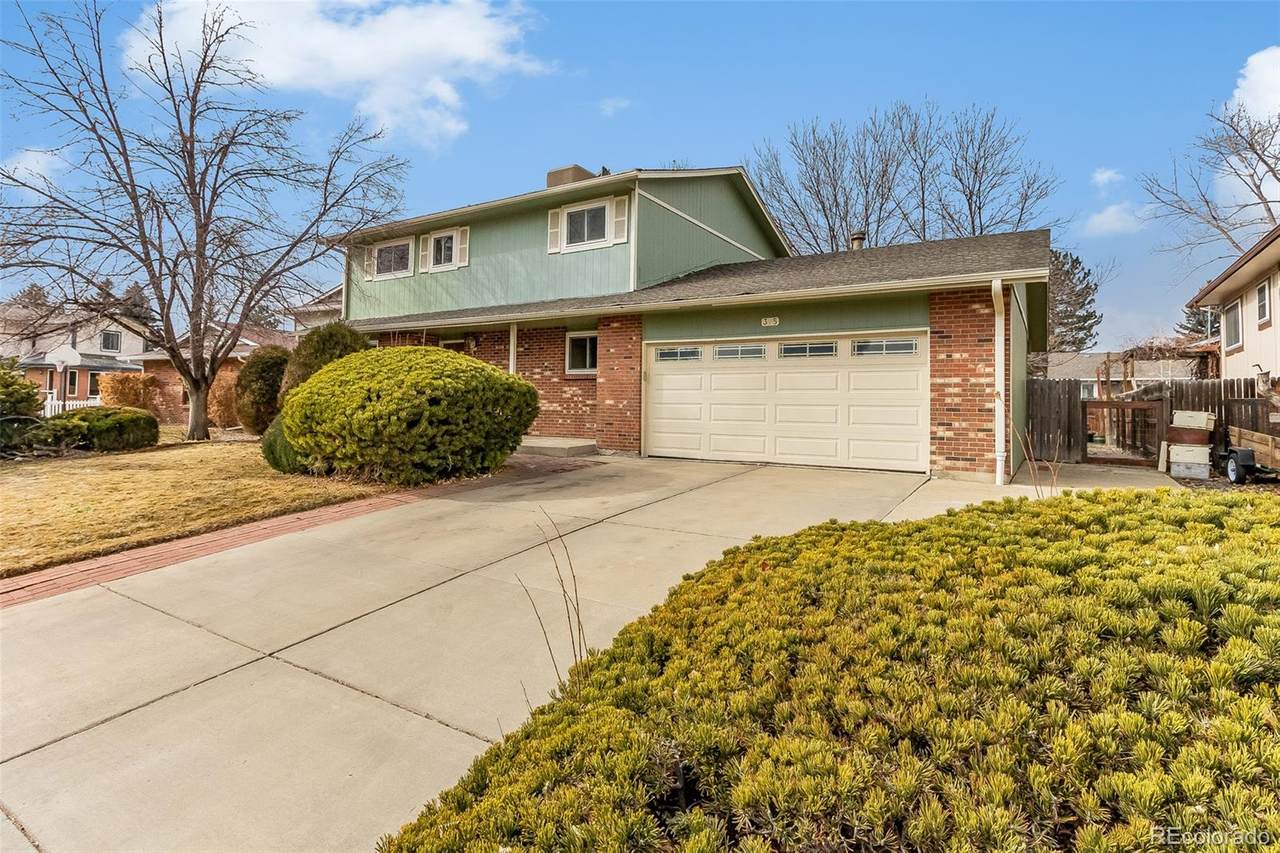 375 Aspen Court - Photo 1