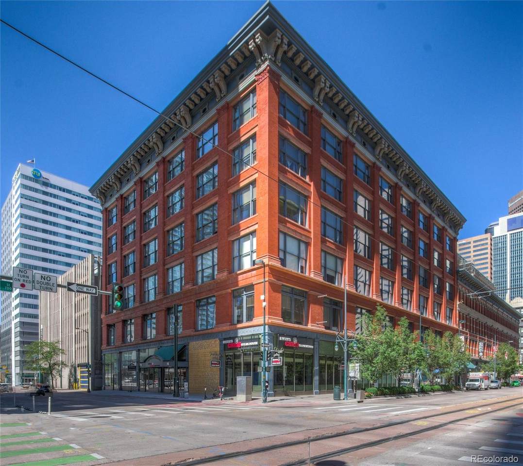 1555 California Street - Photo 1