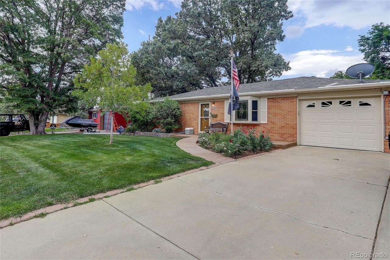 930 10th Avenue - Photo 1