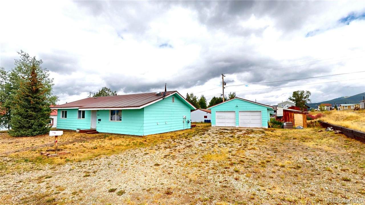 312 7th Street - Photo 1