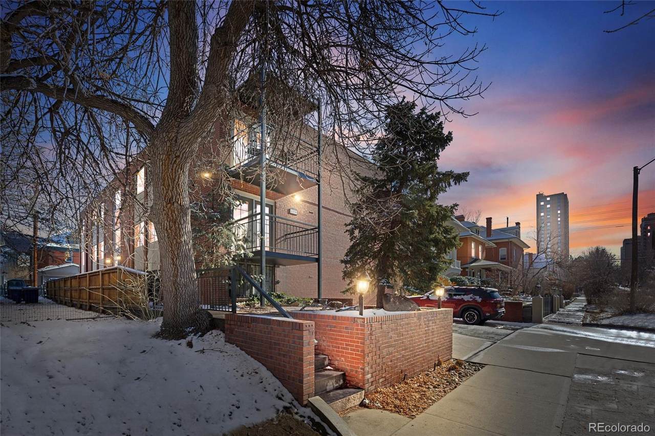1330 Race Street - Photo 1