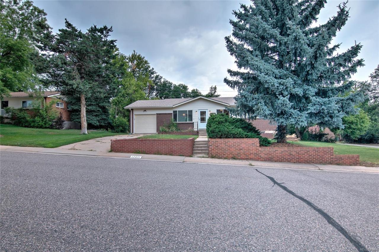 12421 Dakota Drive - Photo 1