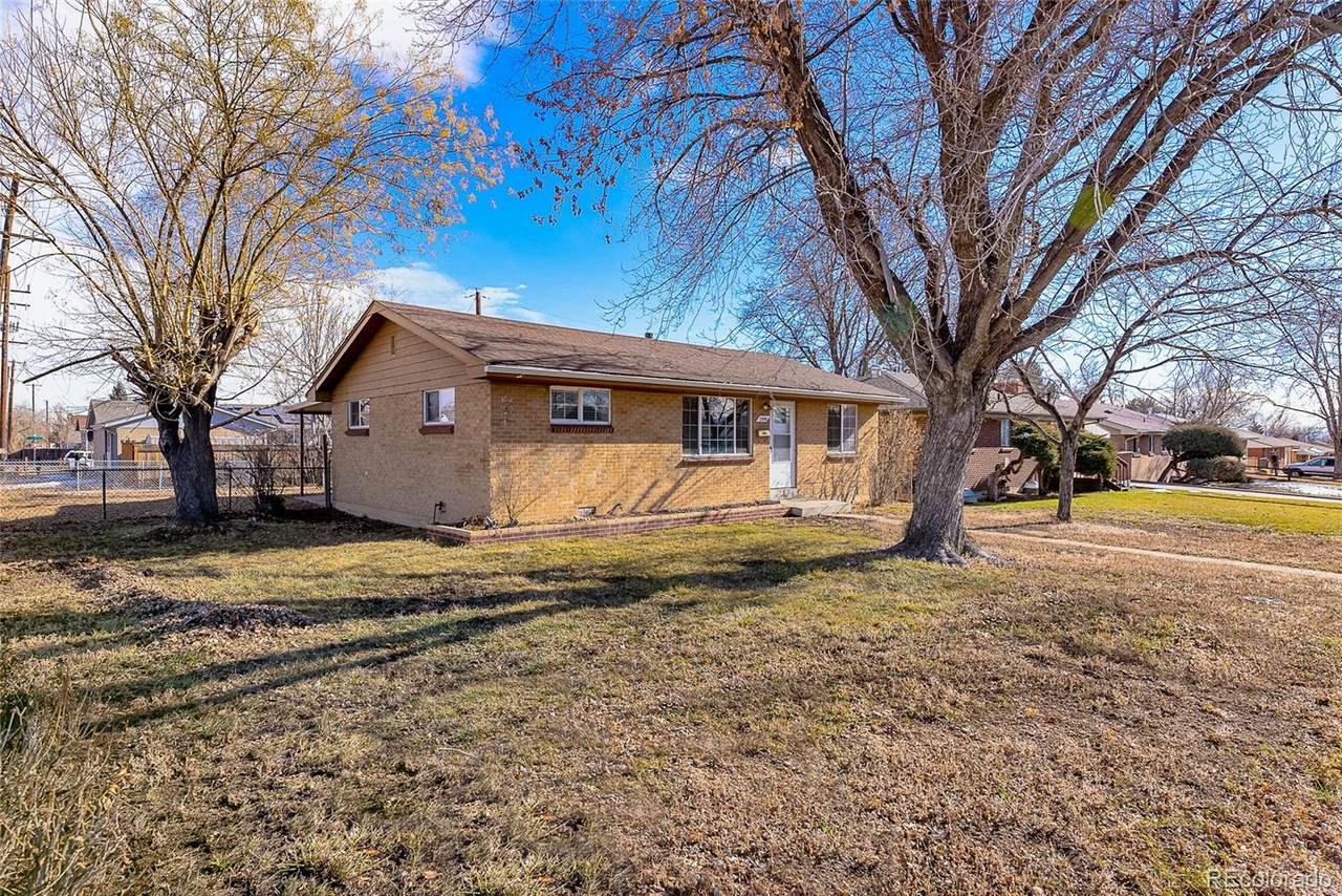 7998 Grove Street - Photo 1
