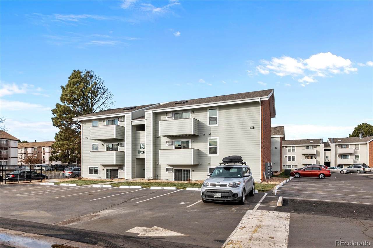 10150 Virginia Avenue - Photo 1