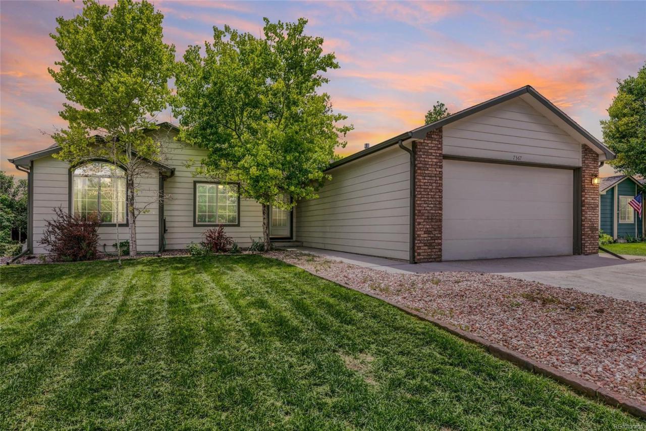 7367 View Pointe Circle - Photo 1