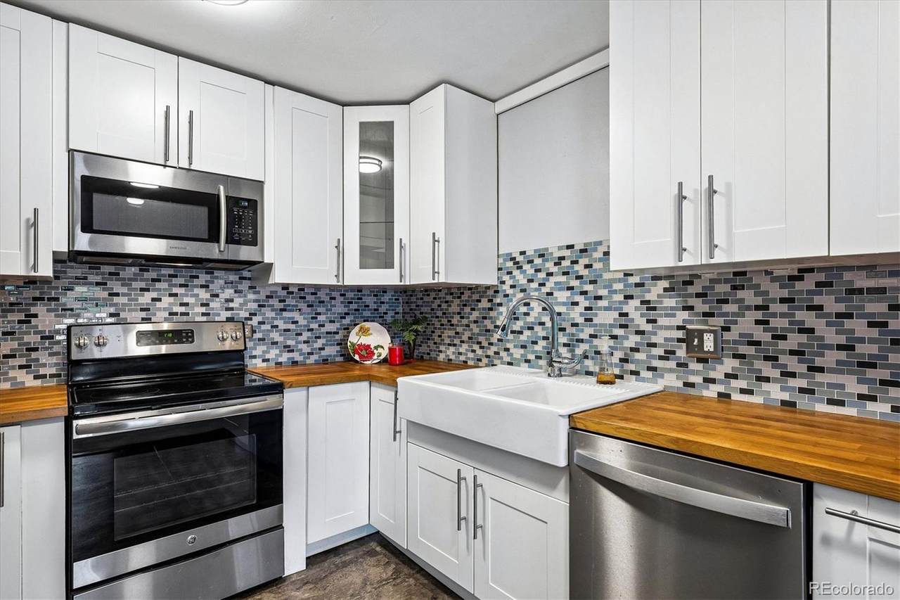 715 Clinton Street - Photo 1