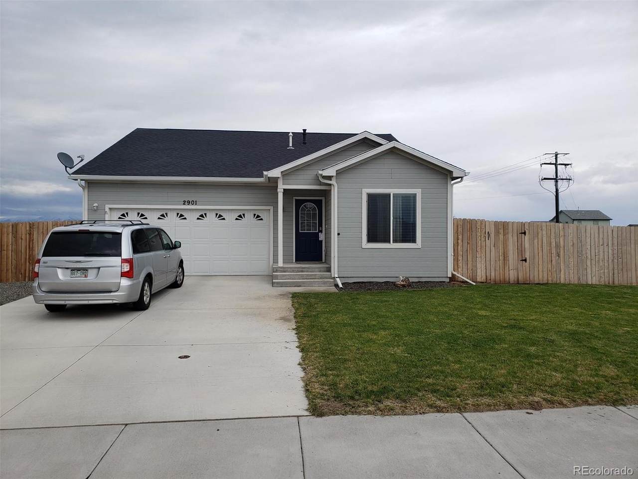 2901 Andersen Circle - Photo 1