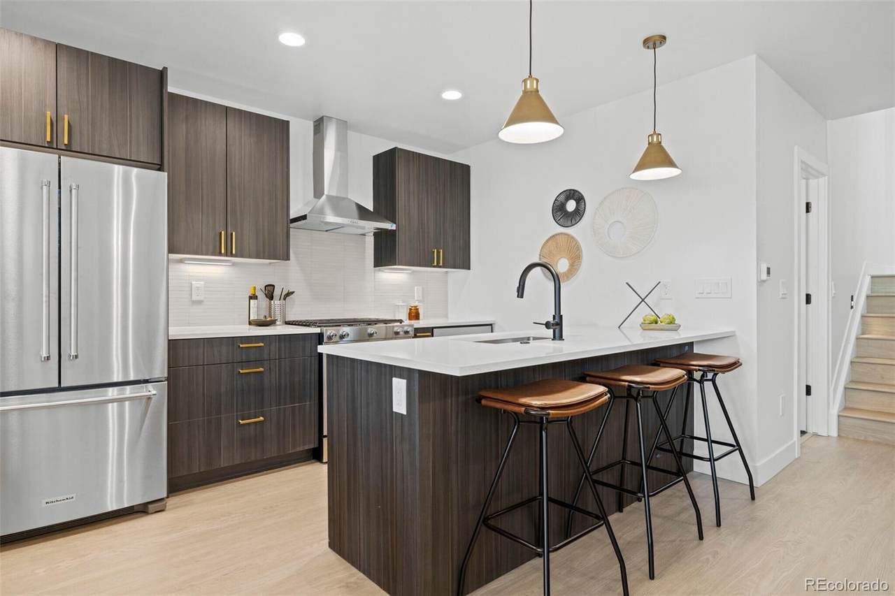 1256 Newton Street - Photo 1