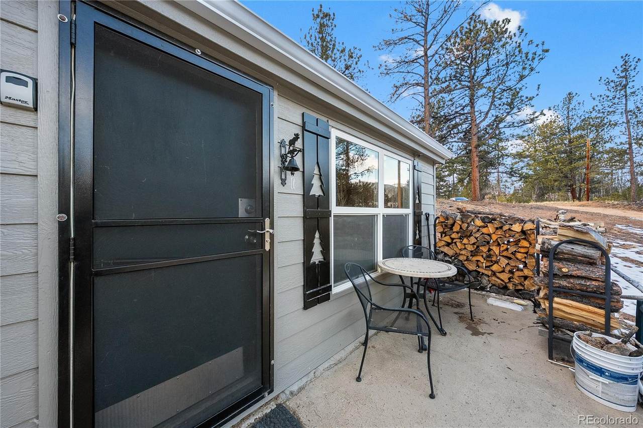 106 Elk Drive - Photo 1
