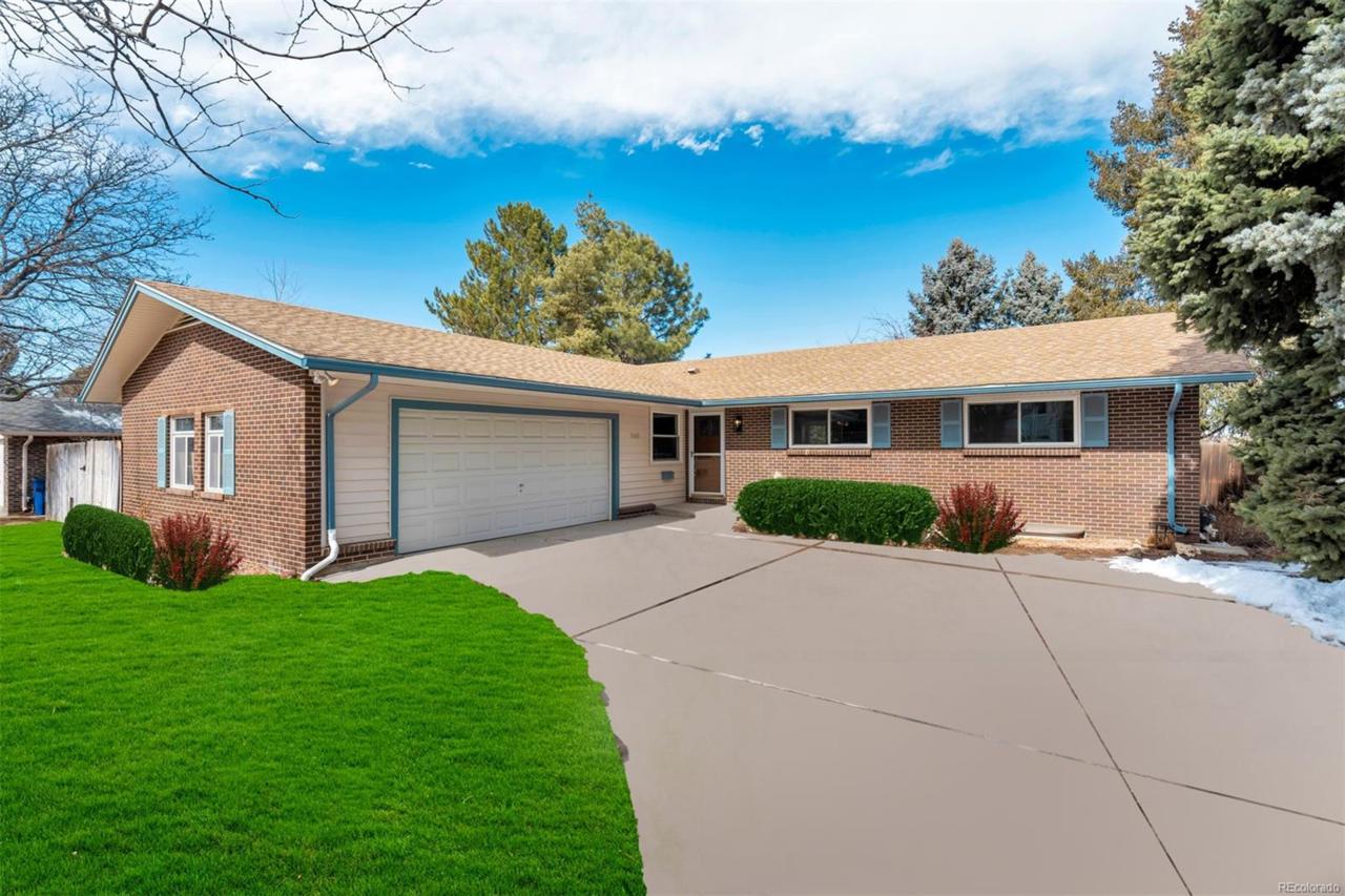 5665 Maplewood Avenue - Photo 1