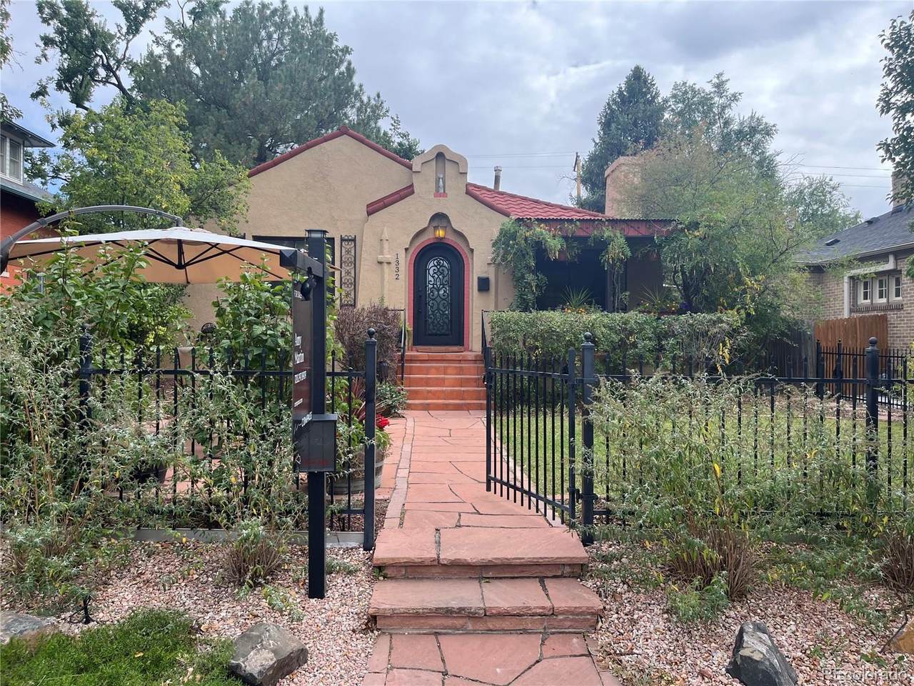 1332 Ash Street - Photo 1