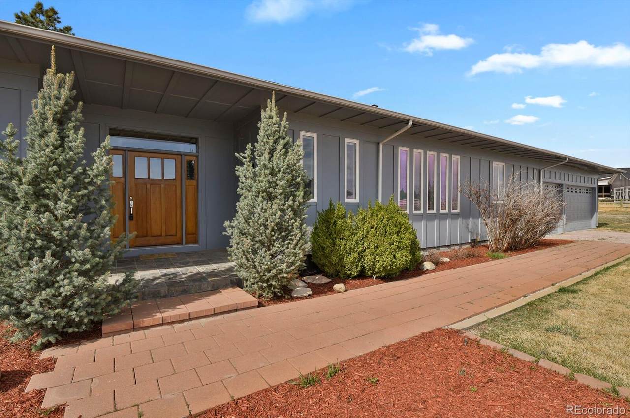 1639 Buttercup Road - Photo 1