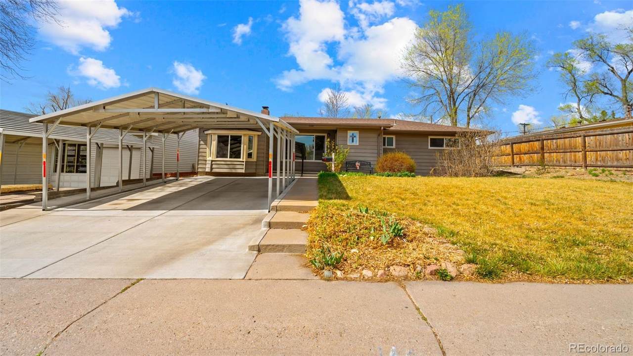 144 Steven Drive - Photo 1