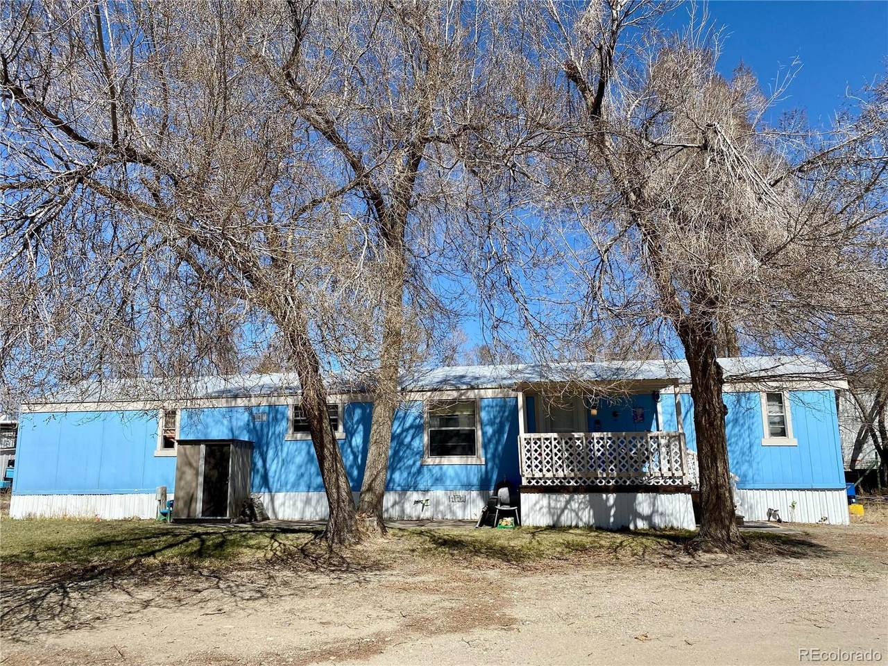 845 Oak Street - Photo 1