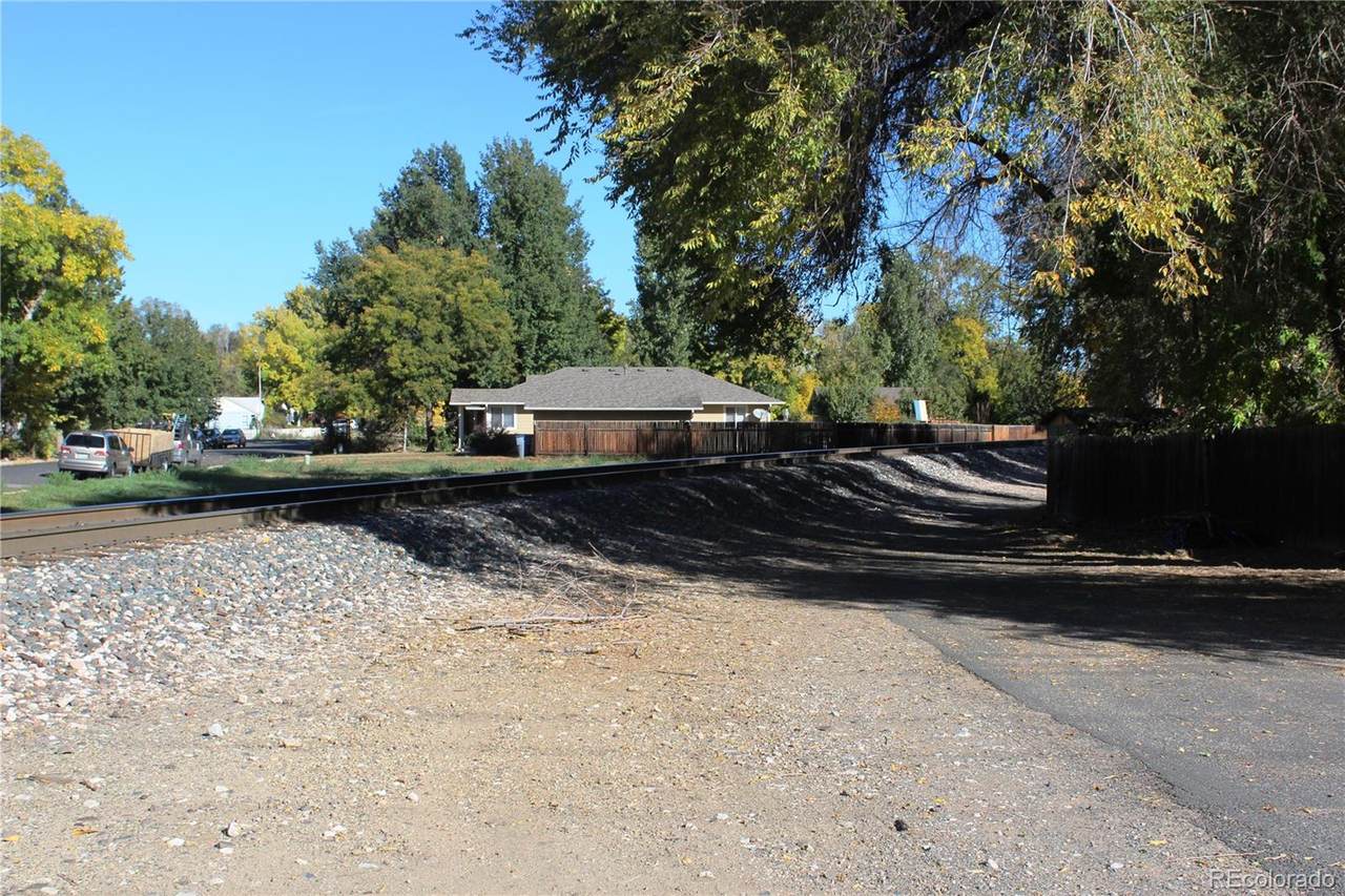 1 8th Avenue - Photo 1