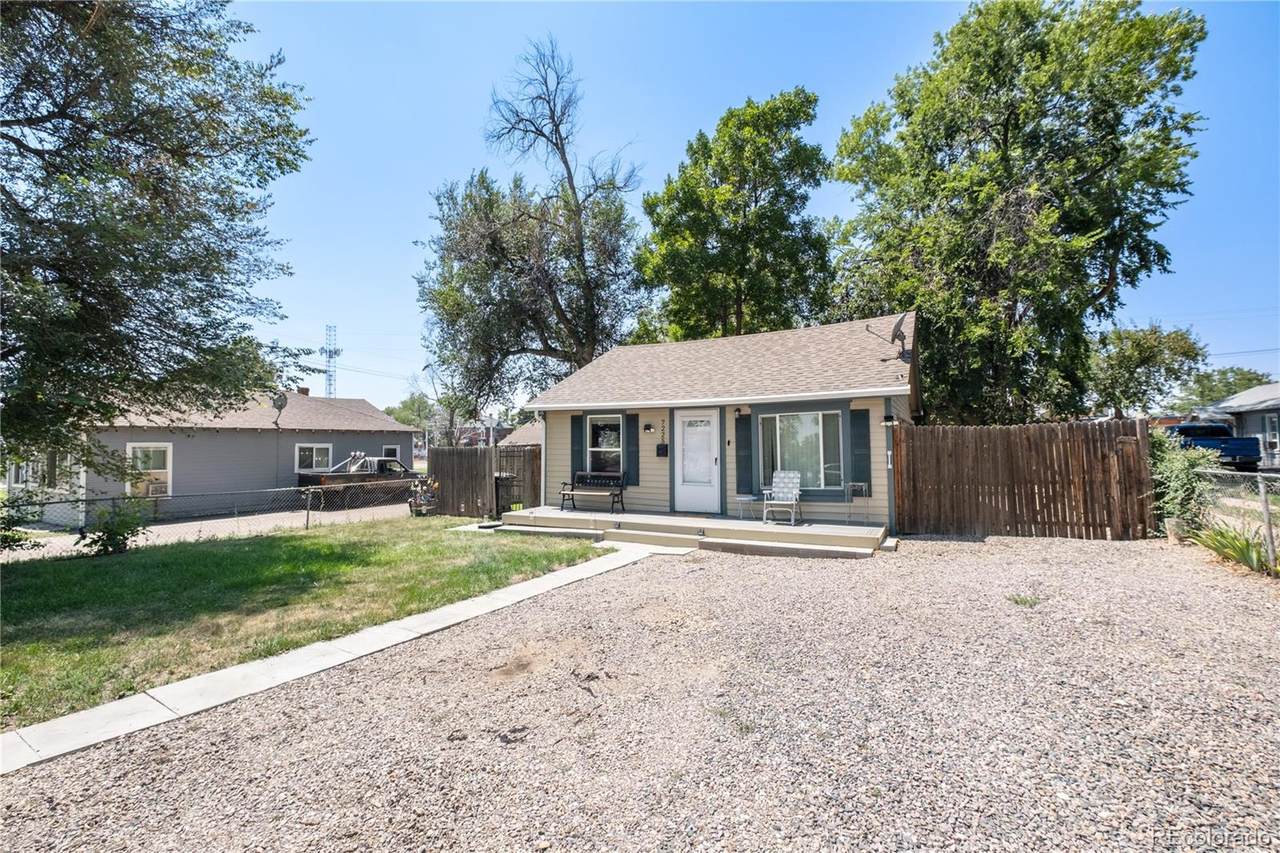 7225 Newton Street - Photo 1