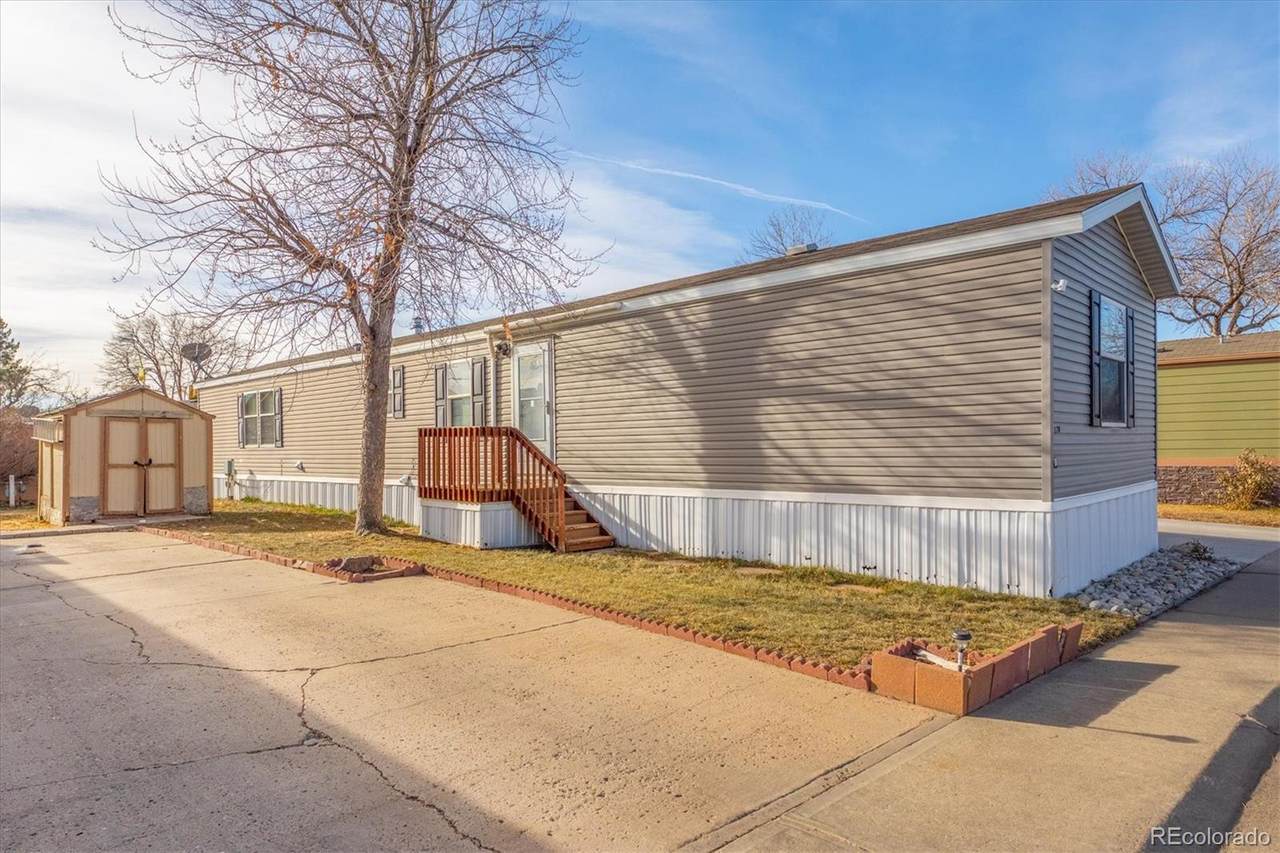 1201 Thornton Parkway - Photo 1