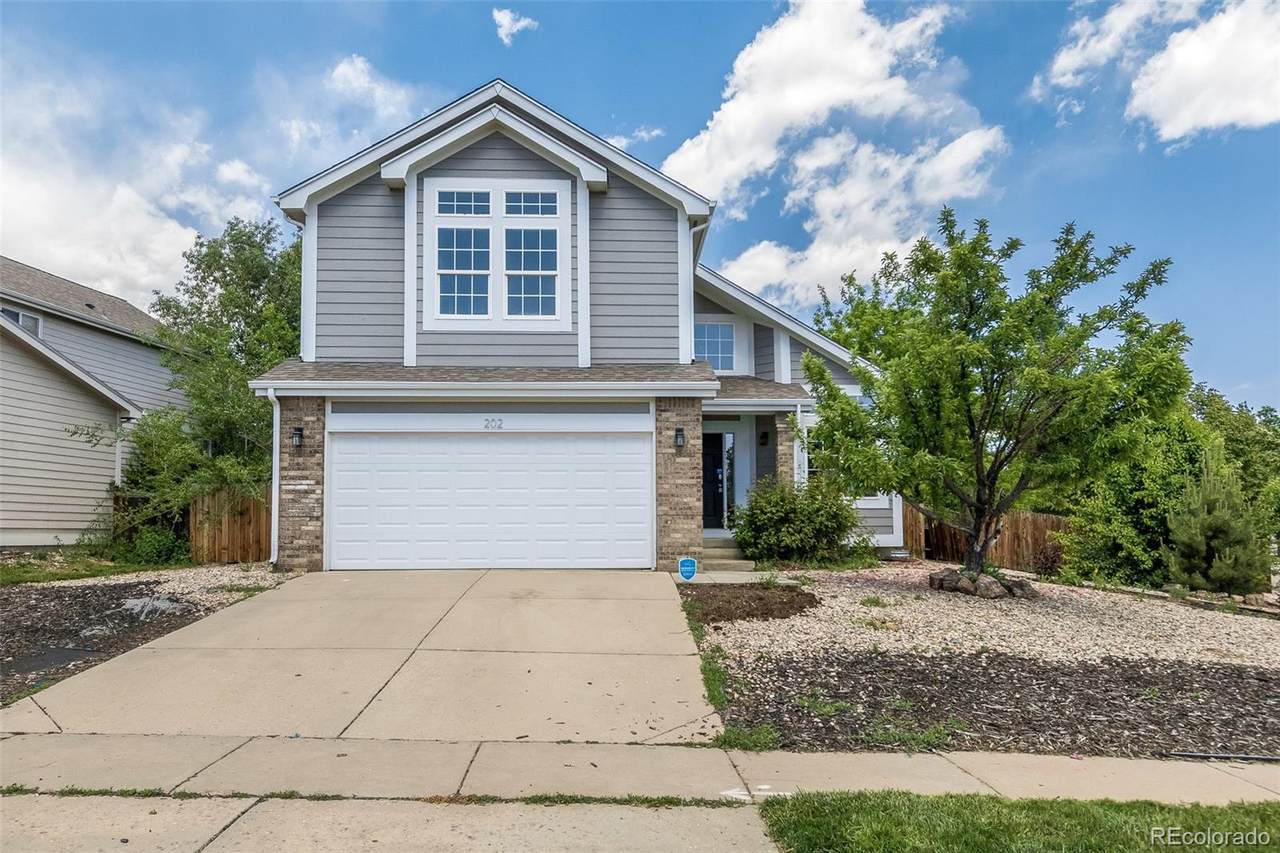 202 Triangle Drive - Photo 1