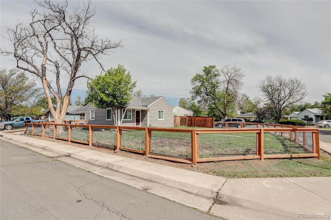 705 Newark Street - Photo 1