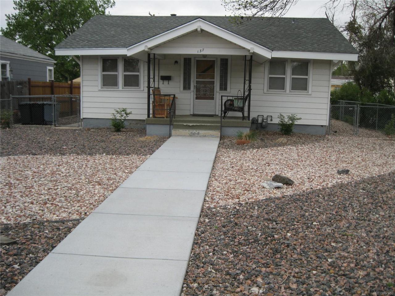137 10th Avenue - Photo 1