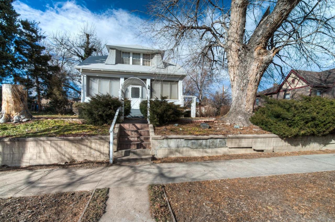 4709 29th Avenue - Photo 1