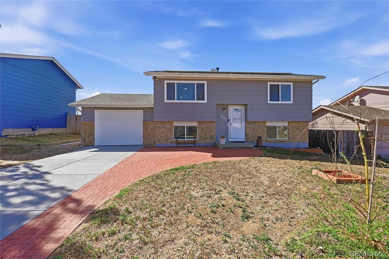 201 Pauline Avenue - Photo 1