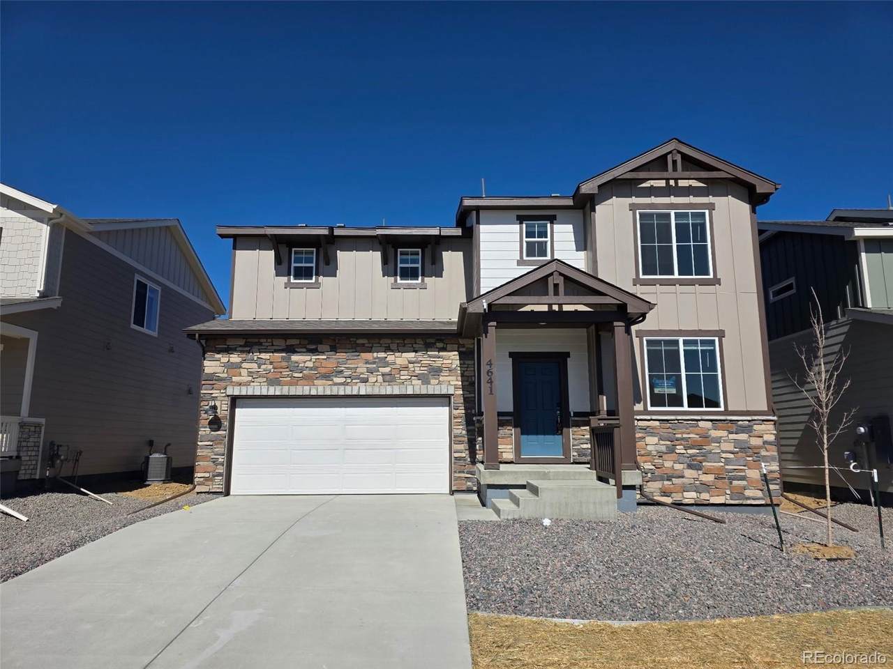 4641 Sunsplash Way - Photo 1