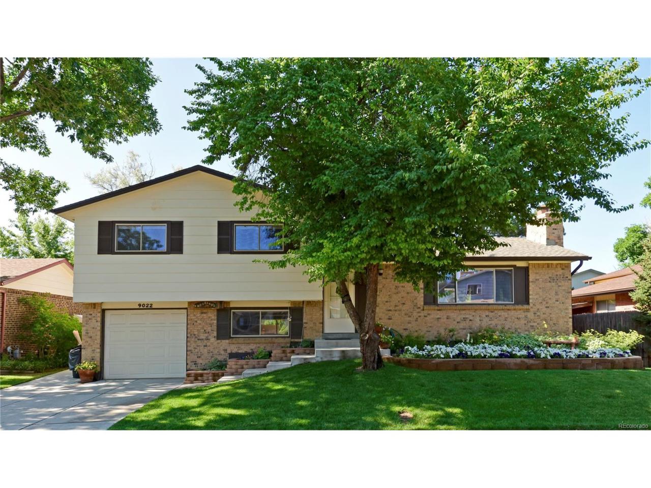 9022 W Arbor Avenue, Littleton, CO 80123 (MLS #7662903) :: 8z Real Estate