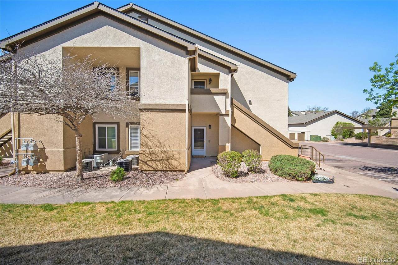 3780 Riviera Grove - Photo 1