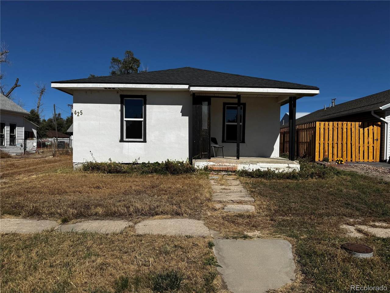 425 5th Street - Photo 1