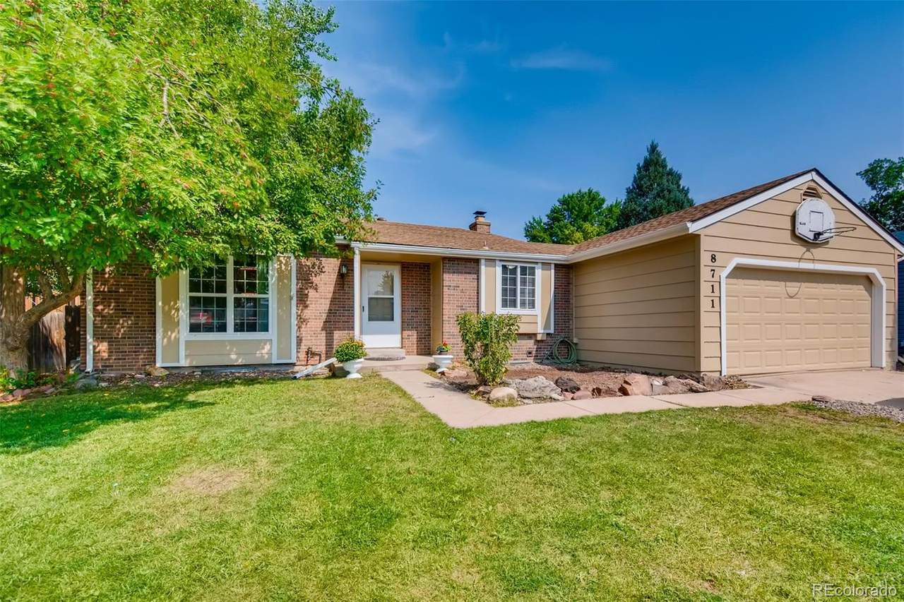 8711 Hinsdale Place - Photo 1