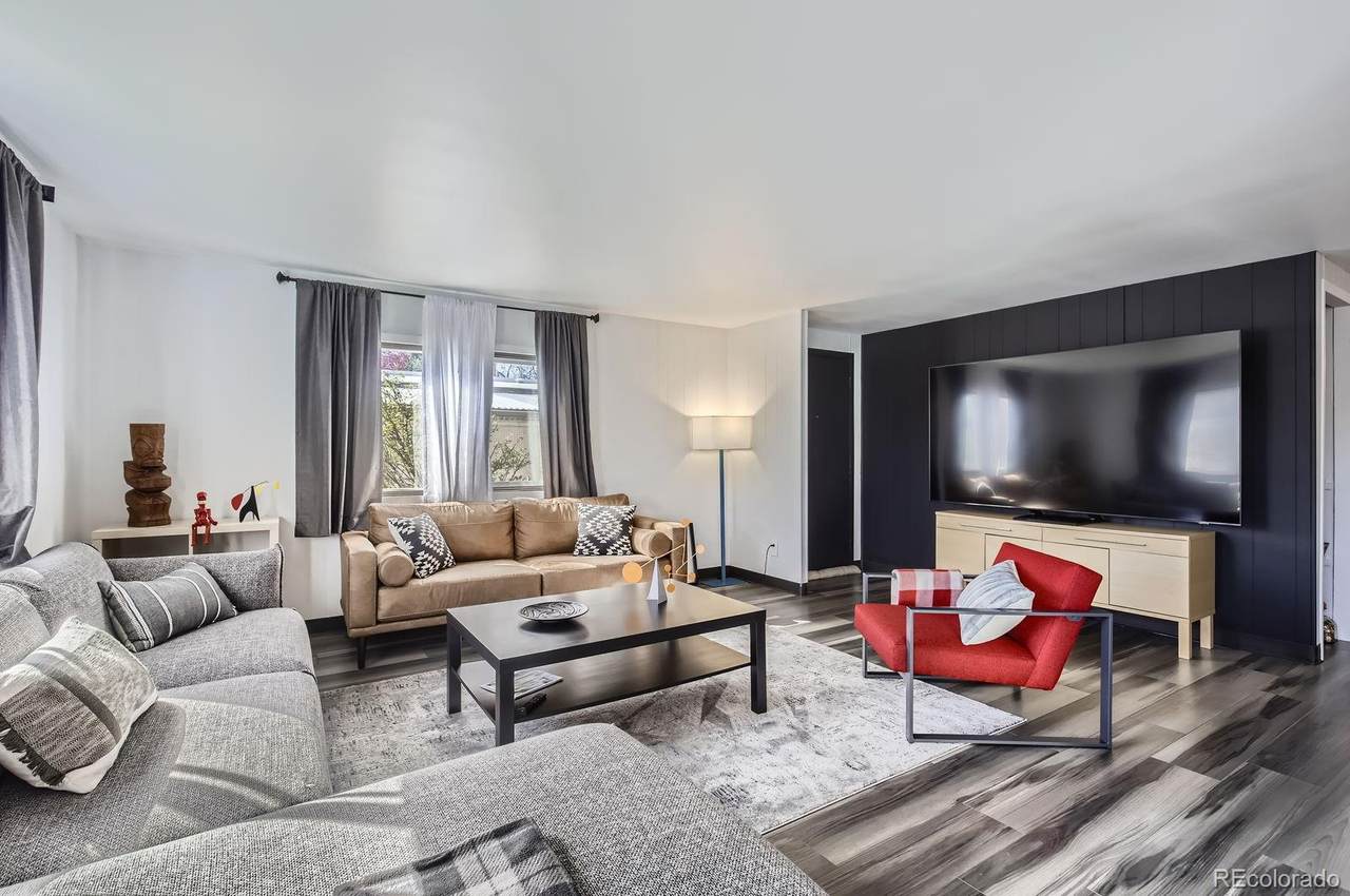 1601 N College Ave - Photo 1