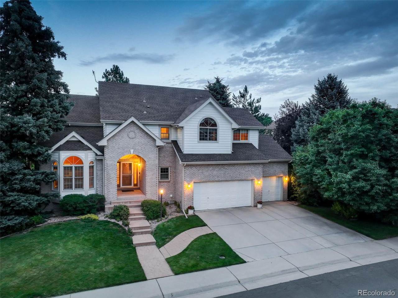 11535 Powers Avenue - Photo 1