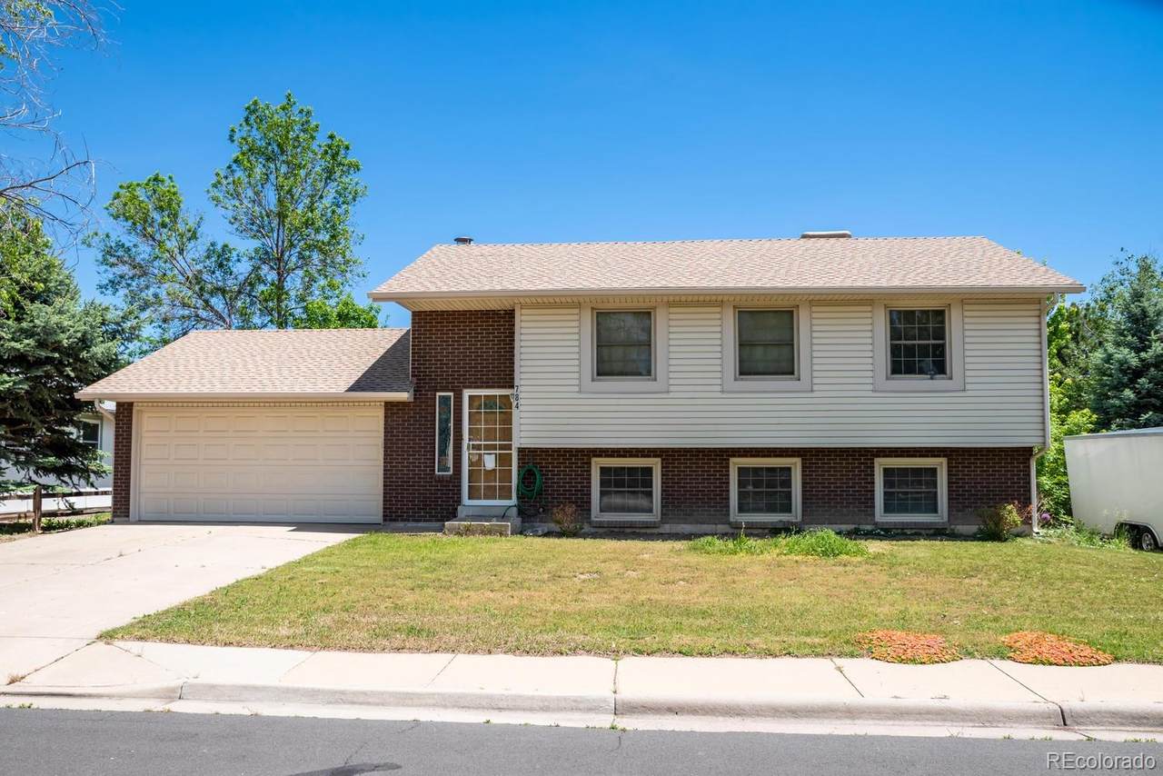 784 Dexter Drive - Photo 1