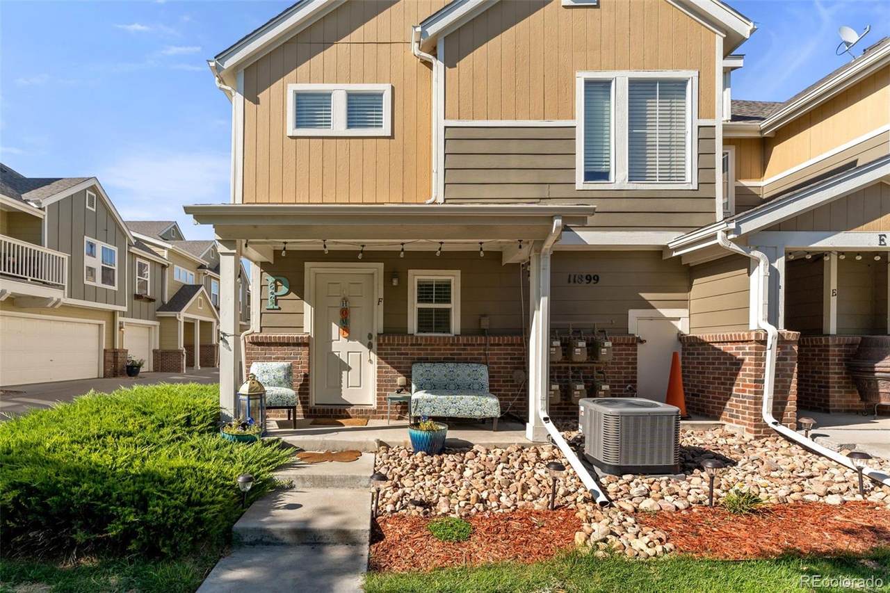 11899 Oak Hill Way - Photo 1