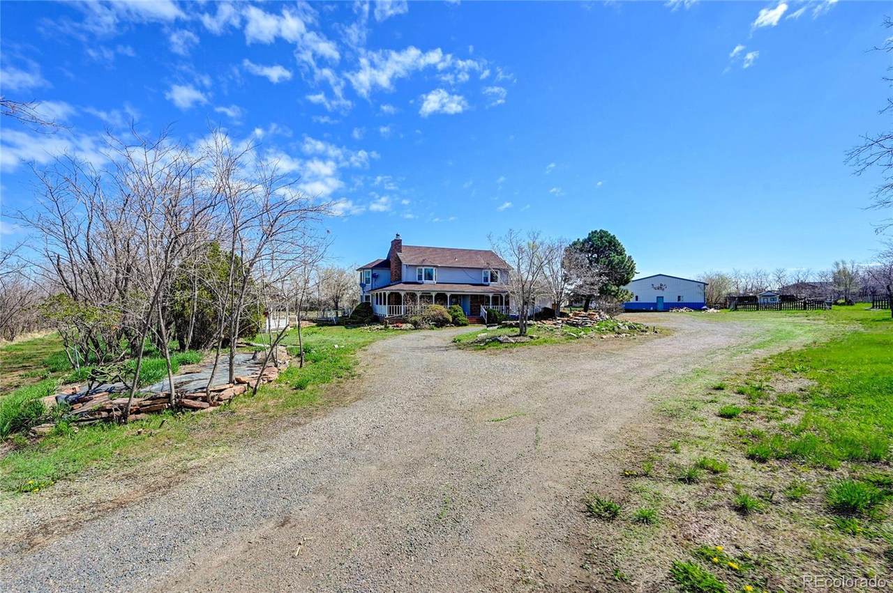 1619 136th Avenue - Photo 1