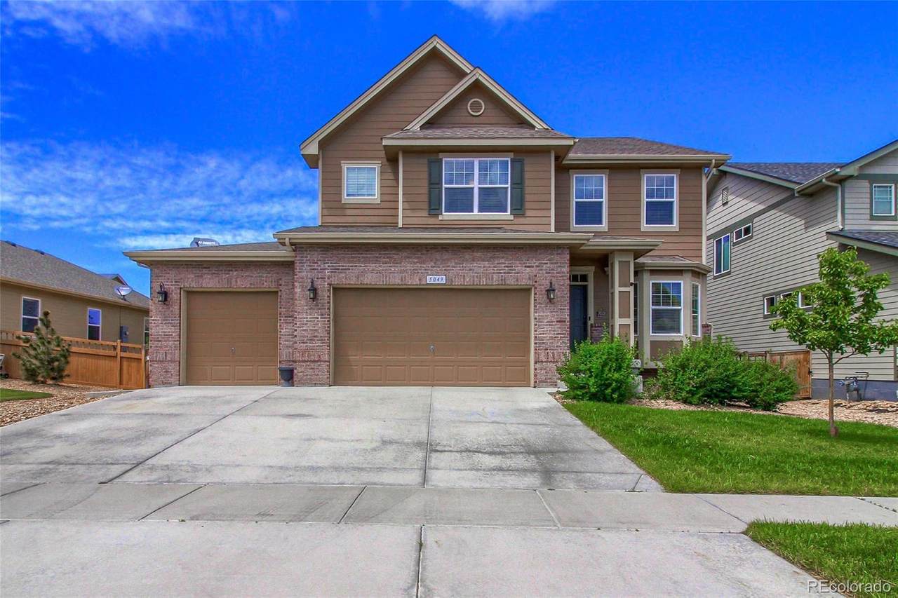 5049 Thistle Drive - Photo 1