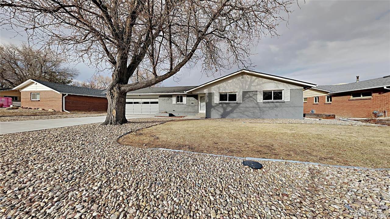 9011 Grandview Avenue - Photo 1