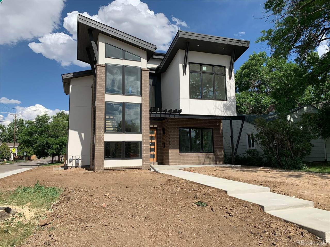 1500 Elizabeth Street - Photo 1