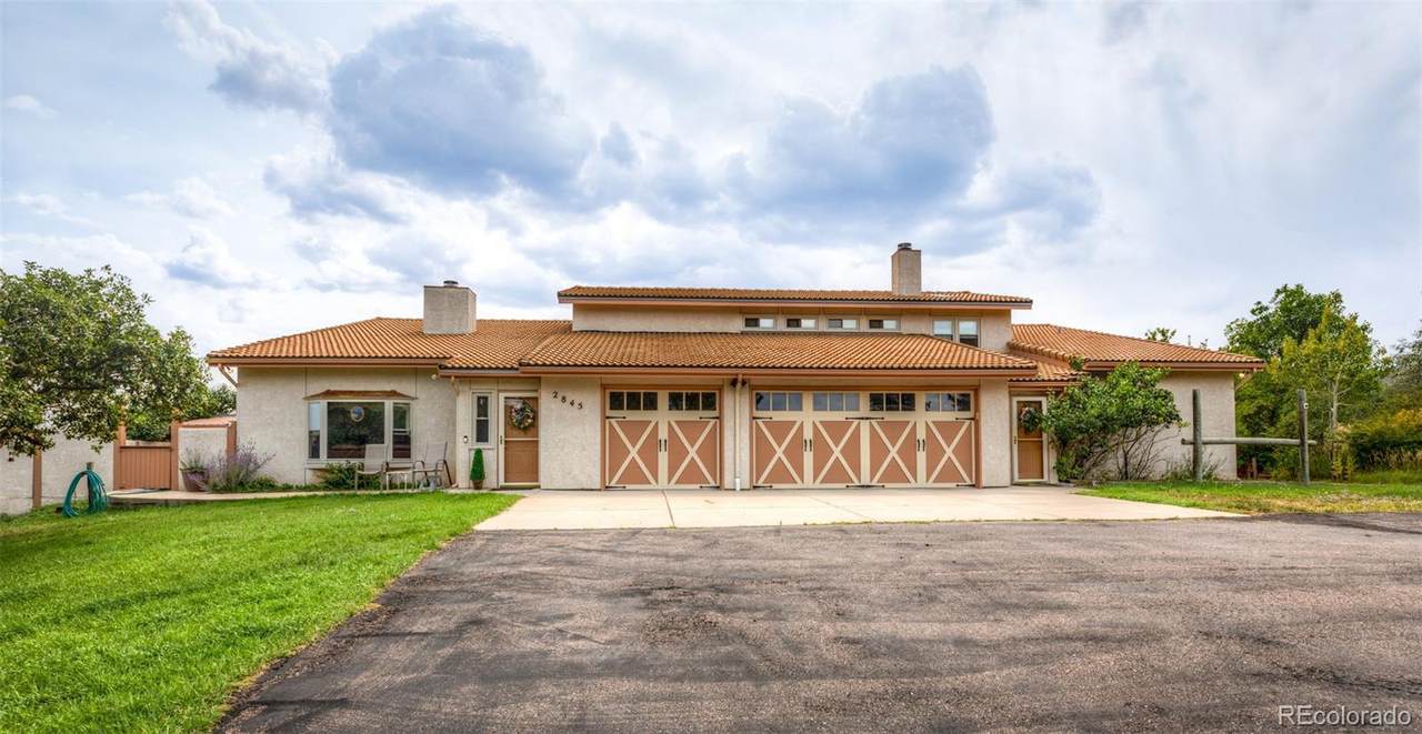 2845 Arnold Avenue - Photo 1