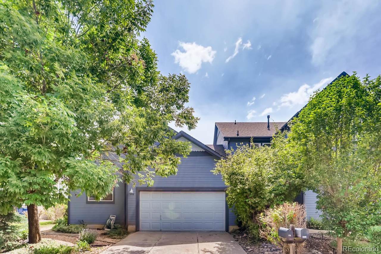 158 Rowena Place - Photo 1