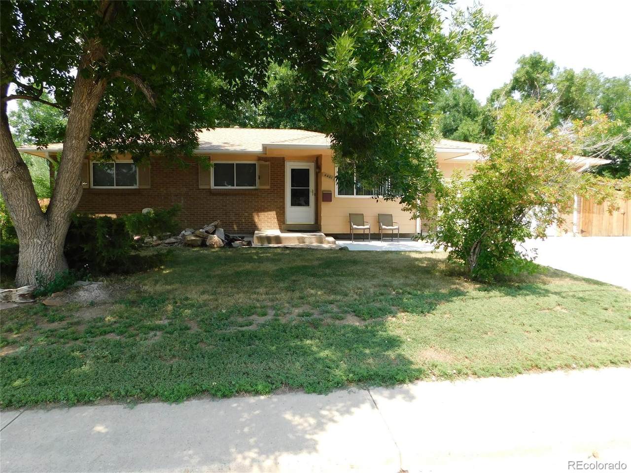 4401 88th Avenue - Photo 1