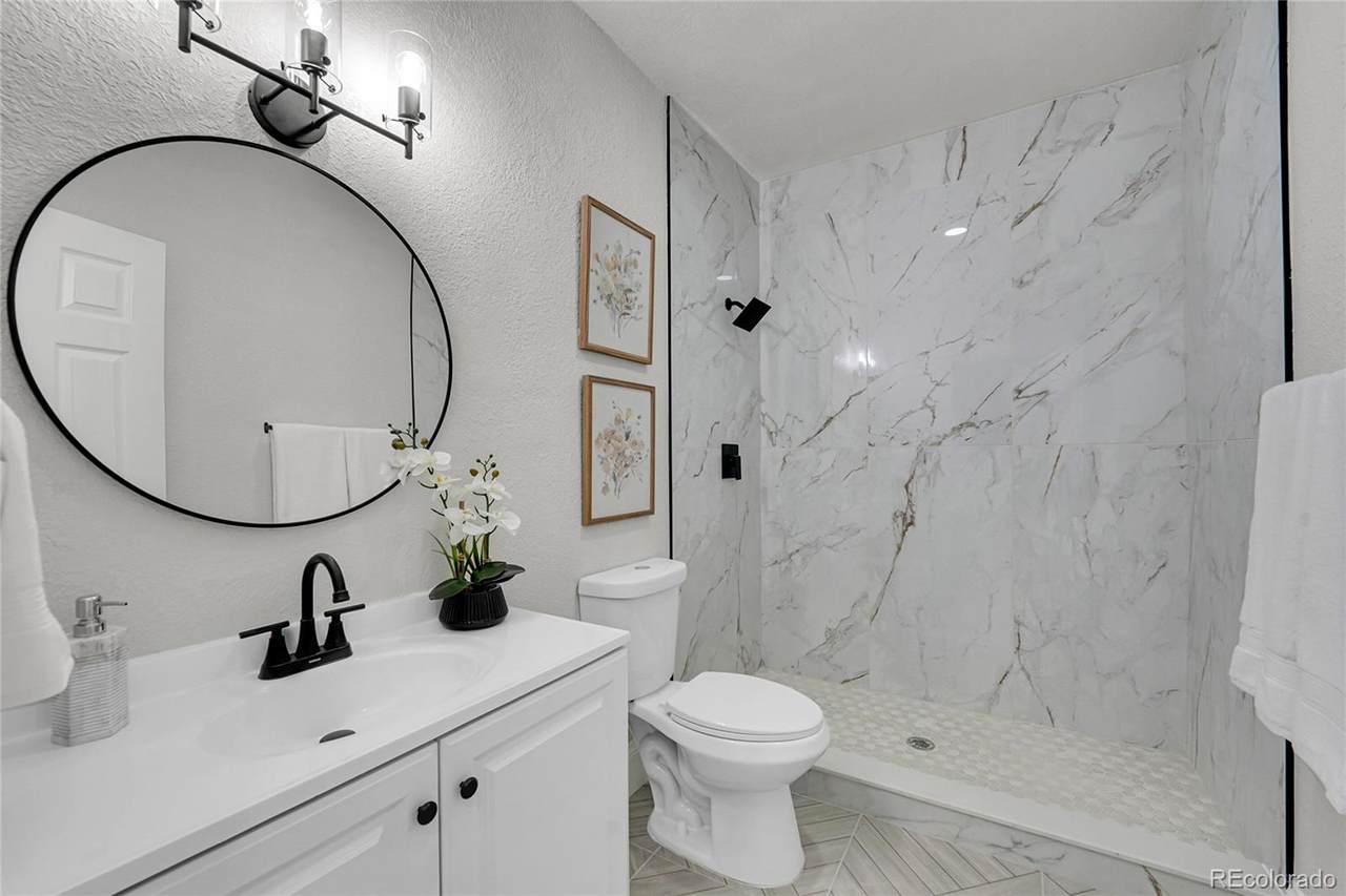 8801 E 16th Avenue - Photo 1