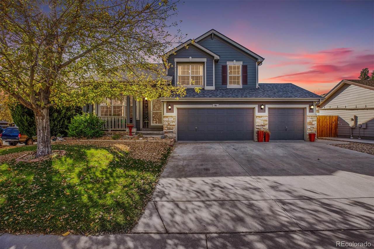 381 Las Lomas Street - Photo 1